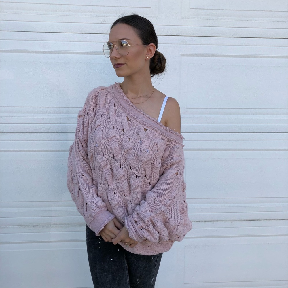 Thick knit blush sweatshirt